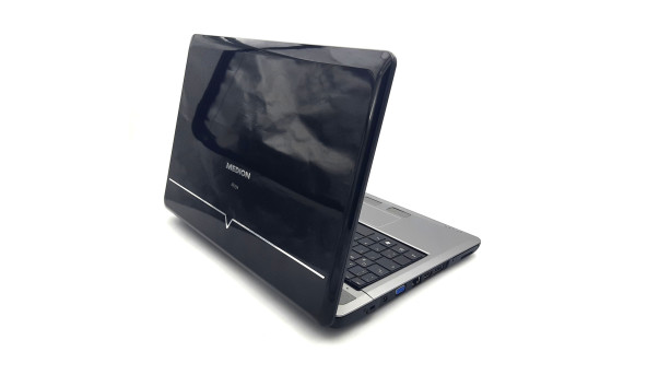 Ноутбук Medion Akoya P6620 Core 2 Duo T6500 3GB RAM 320GB HDD NVIDIA GeForce GT 220M [16"] - ноутбук Б/В