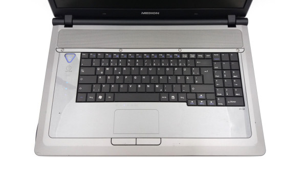 Ноутбук Medion Akoya P6812 Pentium T4400 4 GB RAM 320 GB HDD NVIDIA GeForce GT 230M [18.4"] - ноутбук Б/В - 254555