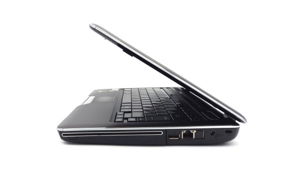 Ноутбук Toshiba Satelite U500 Core 2 Duo P8700 4 GB RAM 320 GB HDD ATI Radeon HD 4500 [13.3"] - ноутбук Б/У - 255212