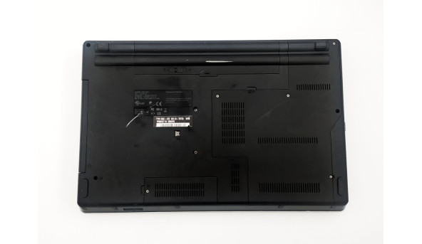 Ноутбук Lenovo ThinkPad Edge 15 AMD Turion P540 4 GB RAM 500 GB ATI Radeon HD 4200 [15.6"] - ноутбук Б/В - 255217