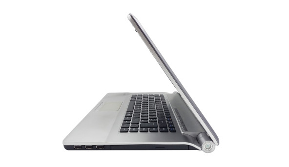 Ноутбук Sony Vaio PCG-3D1M Intel Core 2 Duo T6400 3 RAM 320 HDD ATI Radeon HD 3450/3470 [16"] - ноутбук Б/В - 255227