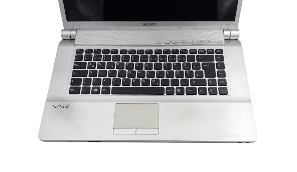 Ноутбук Sony Vaio PCG-3D1M Intel Core 2 Duo T6400 3 RAM 320 HDD ATI Radeon HD 3450/3470 [16"] - ноутбук Б/В - 255227