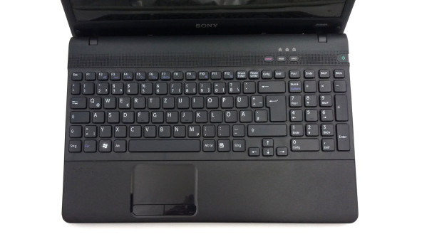 Ноутбук Sony VAIO PCG-71211M Intel Core I3-380M 4Gb RAM 320Gb HDD ATI Radeon HD 5650 [15.6"] - ноутбук Б/У - 261039