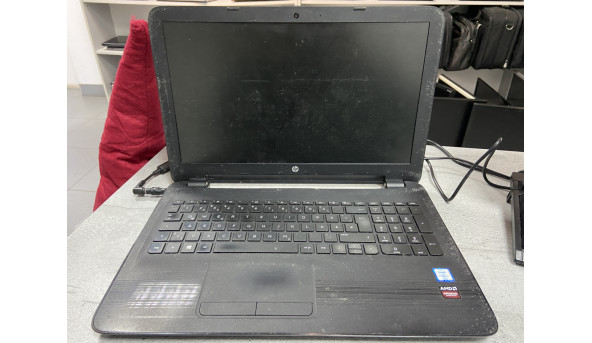 Ноутбук HP 15-ay036ng
