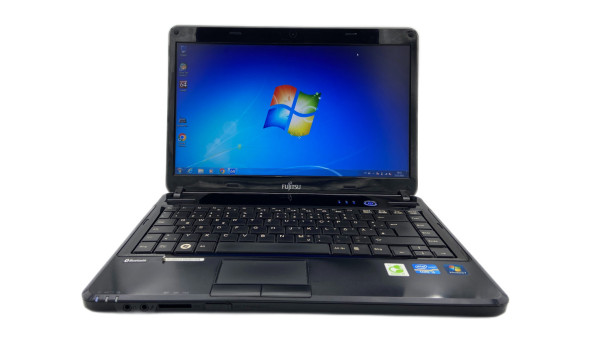 Ноутбук Fujitsu LH531 Intel Core i5-2410M 4GB RAM 320Gb HDD [14"] - ноутбук Б/В - 261689