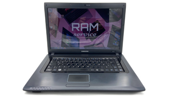 Ноутбук Samsung R522 Intel Core 2 Duo T6400 4GB RAM 320GB HDD ATI Radeon HD 4330 [15.6"] - ноутбук Б/В - 261726