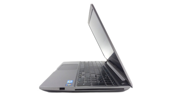 Ноутбук Samsung NP700Z Intel Core i5-2430M 8GB RAM 320HDD AMD Radeon HD 6750M [15.6"] - ноутбук Б/В