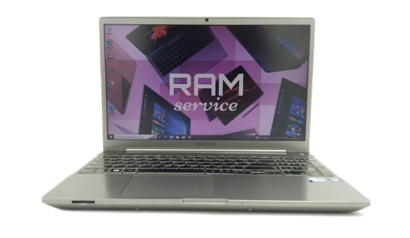 Ноутбук Samsung NP700Z Intel Core i5-2430M 8GB RAM 320HDD AMD Radeon HD 6750M [15.6"] - ноутбук Б/В - 261751