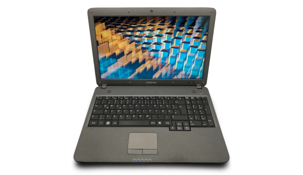 Ноутбук Samsung R528 Intel Celeron T3100 4 GB RAM 250 GB HDD [15.6"] - Б/В