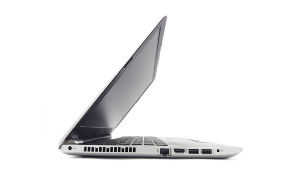 Ноутбук HP 15-bw070ng AMD A9-9420 8 GB RAM 500 GB HDD [15.6" FullHD] - ноутбук Б/В - 283278