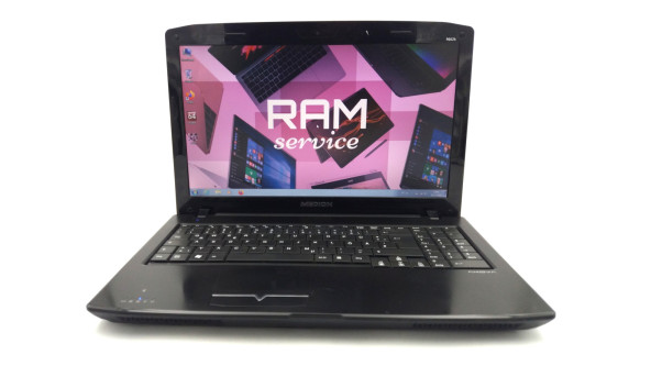 Ноутбук Medion P6624 Intel Core i3-370M 4 GB RAM 640 GB HDD NVIDIA GeForce GT 425M [15.6"] - ноутбук Б/В - 283280