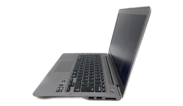 Ноутбук Samsung NP530 Intel Core i5-3317U 6GB RAM 256GB SSD [13.3"] - ноутбук Б/В - 283434