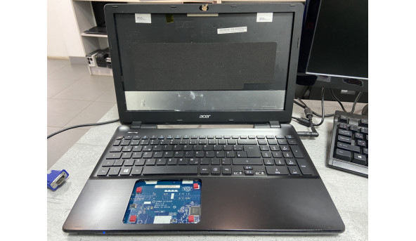 Ноутбук Acer E5-571