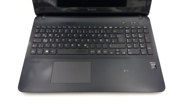 Ноутбук Sony VAIO SVF1521A7EB Intel Pentium 2117U 4 GB RAM 500 GB HDD [15.6"] - ноутбук Б/В - 284788