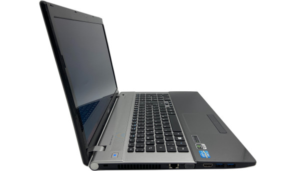Ноутбук Acer v3-771g Intel Core i5-3230M 8 GB RAM 32 GB SSD + 500 GB HDD [17.3"] - ноутбук Б/В - 284814