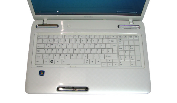 Ноутбук Toshiba L775D AMD A6-3400 8Gb RAM 500Gb HDD [17.3"] - ноутбук Б/У - 284836