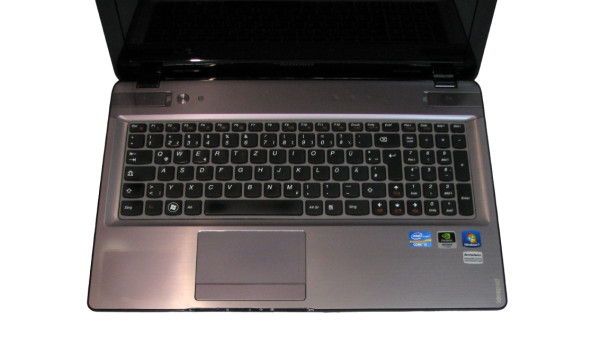 Ноутбук Lenovo IdeaPad Y570 Intel Core i5-2450M 8Gb RAM 750Gb HDD Nvidia GeForce GT 555M 2Gb 15,6" Б/У - 284887