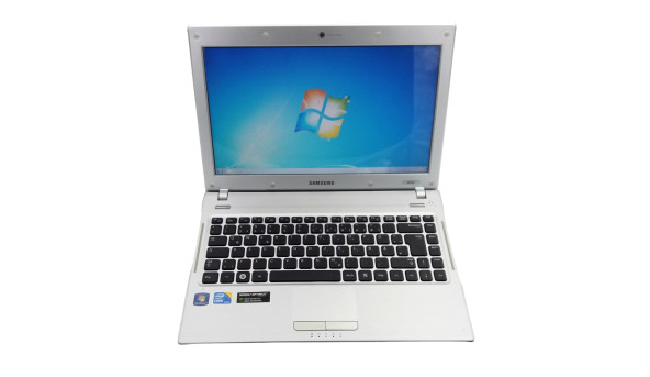 Ноутбук Samsung Q330 Intel Core I3-350M 4 GB RAM 500 GB HDD NVIDIA GeForce 310M [13.3"] - ноутбук Б/У