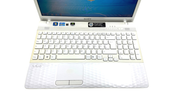 Ноутбук Sony VAIO PCG-71811M Intel Core I3-2310M 4 GB RAM 500 GB HDD NVIDIA GeForce 410M [15.6"] - ноутбук Б/У - 284950