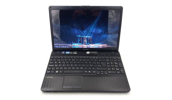 Ноутбук Sony VAIO PCG-71811M Intel Core I5-2450M 6 GB RAM 120 GB SSD NVIDIA GeForce 410M [15.6"] - ноутбук Б/У