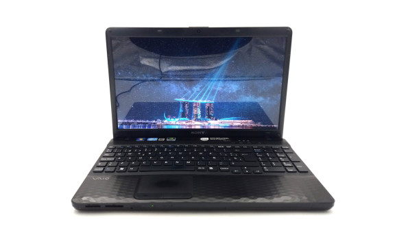 Ноутбук Sony VAIO PCG-71811M Intel Core I5-2450M 6 GB RAM 120 GB SSD NVIDIA GeForce 410M [15.6"] - ноутбук Б/У - 284956