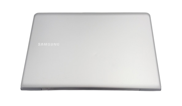 Ноутбук Samsung 535U4C AMD A6-4455M 4 GB RAM 500 GB HDD AMD Radeon HD 7550M [14"] - ноутбук Б/У - 284967