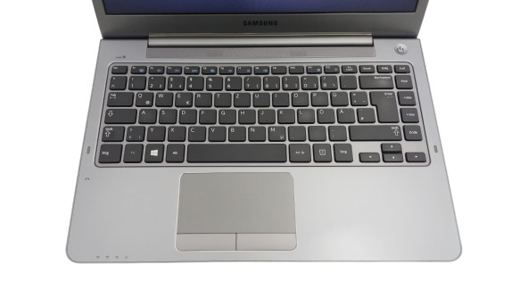 Ноутбук Samsung 535U4C AMD A6-4455M 4 GB RAM 500 GB HDD AMD Radeon HD 7550M [14"] - ноутбук Б/У - 284967