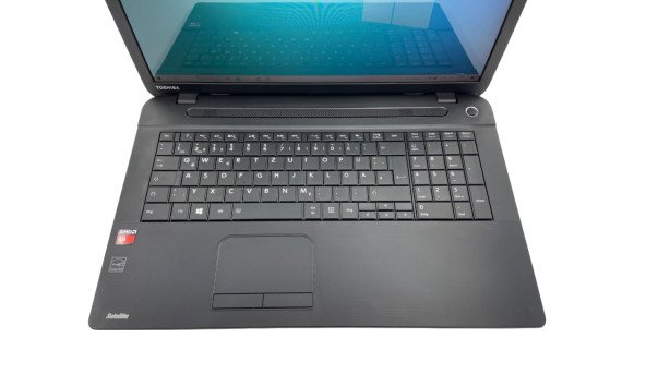 Ноутбук Toshiba C70D AMD A8-6410 4GB RAM 750GB HDD [17.3"] - ноутбук Б/У - 284984