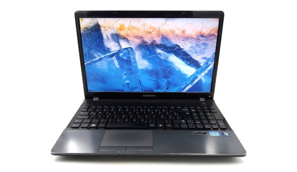 Ноутбук Samsung 300E5 Intel Core i3-2350M 6 GB RAM 500 GB HDD NVIDIA GeForce GT 520MX [15.6"] - ноутбук Б/У - 285002