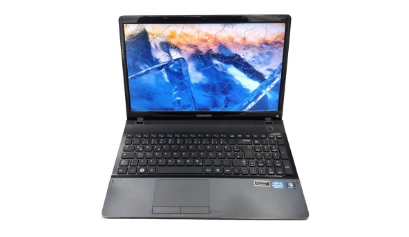 Ноутбук Samsung 300E5 Intel Core i3-2350M 6 GB RAM 500 GB HDD NVIDIA GeForce GT 520MX [15.6"] - ноутбук Б/У