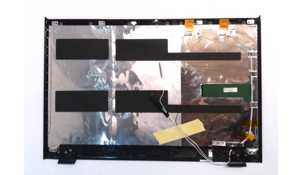Кришка матриці корпуса для ноутбука Samsung 700G, NP700G7A, NP700G7C, BA81-16103A, BA75-03328A, Б/В, всі кріплення цілі, подряпини, потертості. - 285681