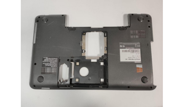 Нижня частина корпуса для ноутбука Toshiba Satellite Pro C850, 15.6", 13N0-ZWA0301, H000038470, Б/В. Є пошкодження (фото).