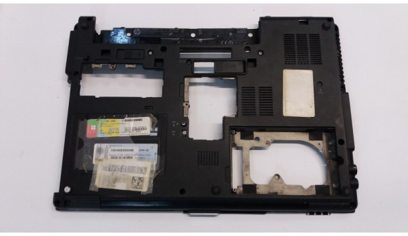 Нижня частина корпуса для ноутбука HP EliteBook 8440p, AM07D000200.Кріплення всі цілі.Без пошкоджень.