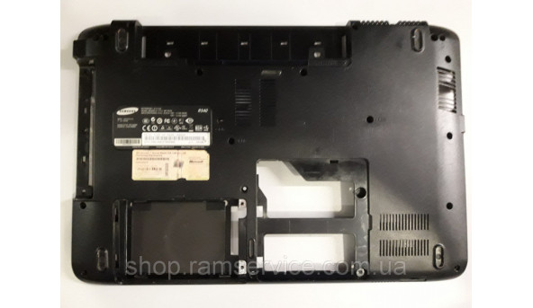 Нижня частина корпуса для ноутбука Samsung NP-R540, б/в
