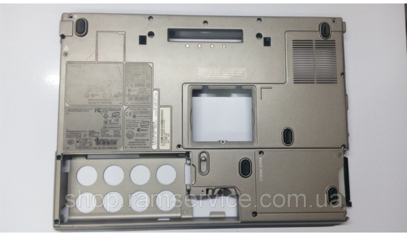 Нижня частина корпуса для ноутбука Dell Latitude D830, б/в