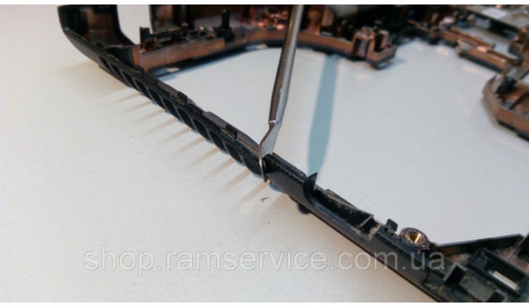 Нижняя часть корпуса для ноутбука Lenovo G500, AP0Y0000700, б / у - 286715