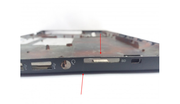 Нижня частина корпуса для ноутбука Sony SVF15A, SVF15AA1QM, MTPB6DBN010, Б/В, Має пошкодження (фото)