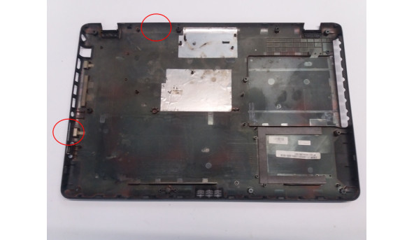Нижня частина корпуса для ноутбука Sony SVF15A, SVF15AA1QM, MTPB6DBN010, Б/В, Має пошкодження (фото)