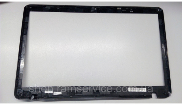 Рамка матриці корпуса для ноутбука Toshiba Satelite L670D-13T, б/в - 287333