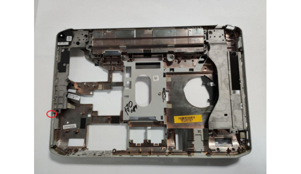 Нижня частина корпуса для ноутбука Dell Latitude E5430, 14.0", AP0M3000500, CN-0V7T4V, б/в. Кріплення цілі, є пошкодження (фото). - 287335