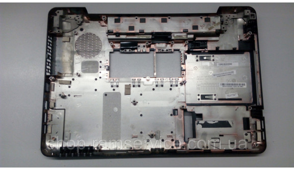 Нижня частина корпуса для ноутбука Toshiba Satellite L450D-144, б/в - 287369