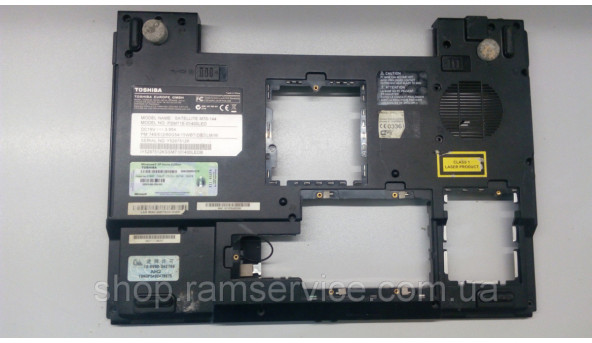Нижня частина корпуса для ноутбука Toshiba Satellite M70-144, б/в