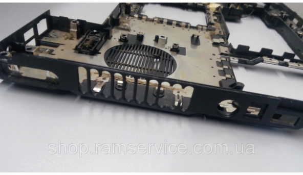 Нижня частина корпуса для ноутбука Toshiba Satellite M70-144, б/в - 287414
