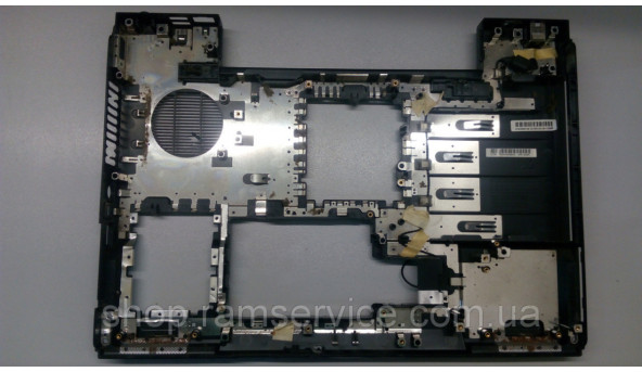Нижня частина корпуса для ноутбука Toshiba Satellite M70-144, б/в - 287414