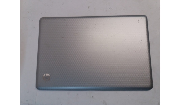 Кришка матриці корпуса для ноутбука HP G62, 605907-001, Б/В. пошкоджено одне кріплення, є подряпини (фото)