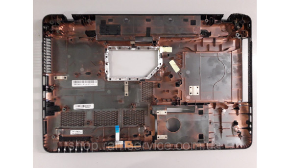 Нижняя часть корпуса для ноутбука Toshiba Satellite L770-11P, б / у - 287847