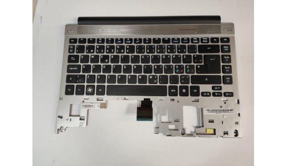 Середня частина корпуса для ноутбука Acer Aspire TimelineX 3830, 3830T, 3830TG, 13.3", AM0I6000300, Б/В. В хорошому стані. Продається з робочою клавіатурою.