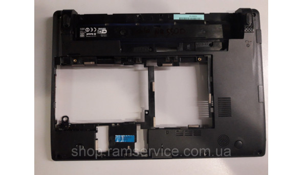 Нижня частина корпуса для ноутбука Toshiba NB 550D, б/в