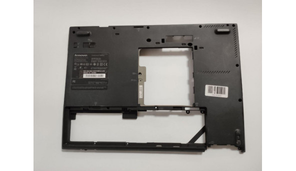 Нижня частина корпуса для ноутбука Lenovo Thinkpad T410, 14.1", 60y5554, б/в. В хорошому стані, без пошкодженнь.