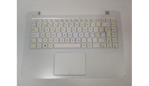 Середня частина корпуса для ноутбука Asus E402S, 14.0", 13N0-S2A0201, 13NL0032AP0501, Б/В. В хорошому стані. Продається з робочою клавіатурою. Є пошнутий трішки правий кут